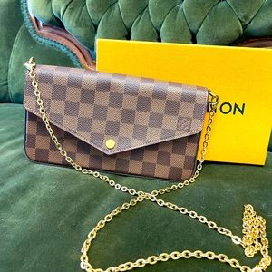 Louis Vuitton Felicie Pouchette crossbody chain bag